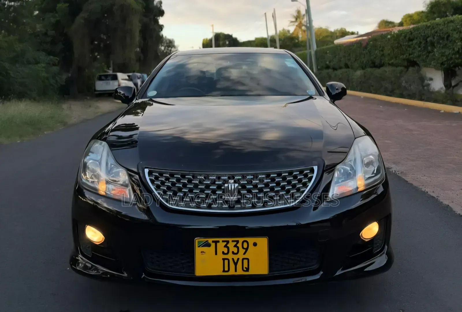 Toyota Crown 2009 Matt Black