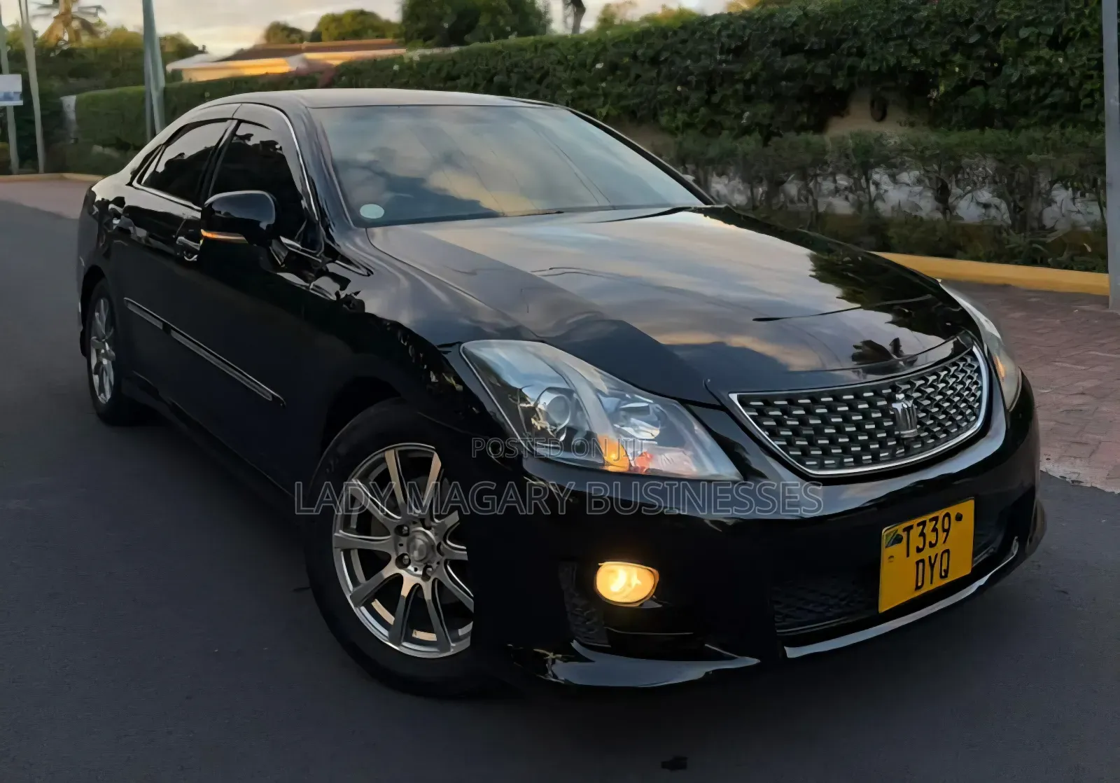 Toyota Crown 2009 Matt Black