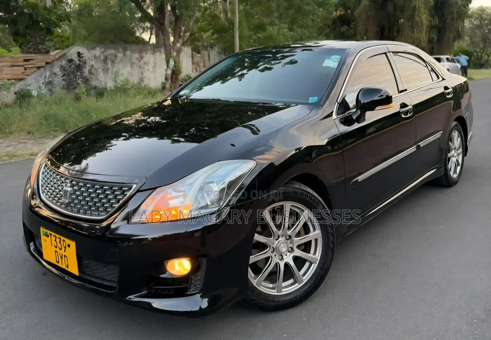 Toyota Crown 2009 Matt Black