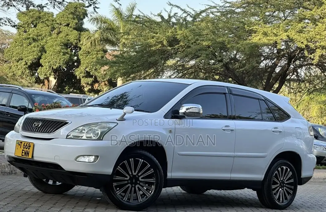 Toyota Harrier 2007 White