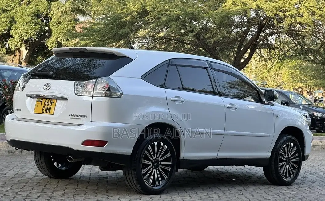 Toyota Harrier 2007 White