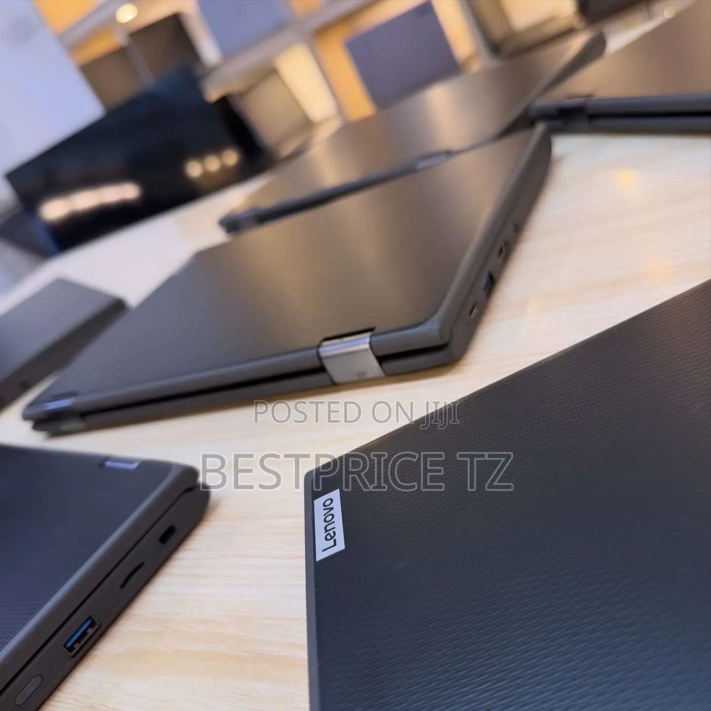 Laptop Lenovo 300e 4GB Intel Celeron SSD 128GB