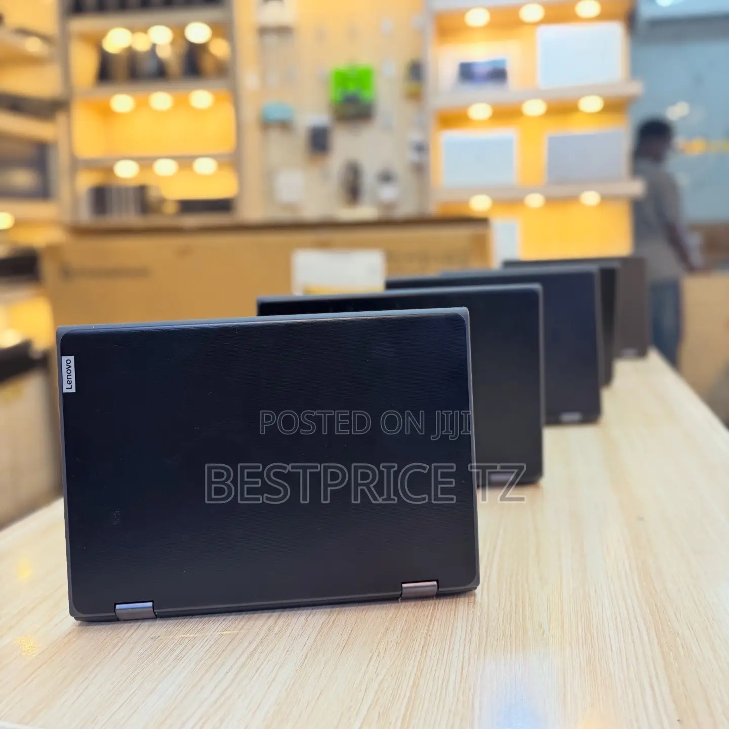 Laptop Lenovo 300e 4GB Intel Celeron SSD 128GB