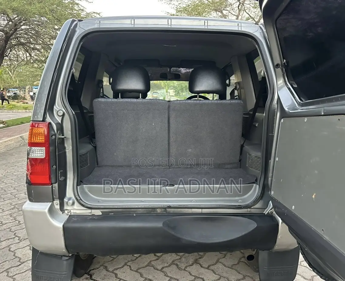 Mitsubishi Pajero 2007 Gray