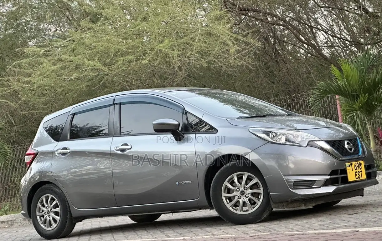 Nissan Note 1.2 Hybrid 2017 Gray