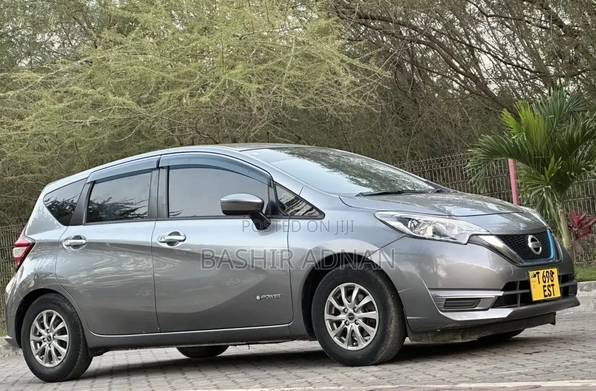 Nissan Note 1.2 Hybrid 2017 Gray