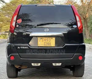 Nissan X-Trail 2.0 Petrol FWD 2013 Black
