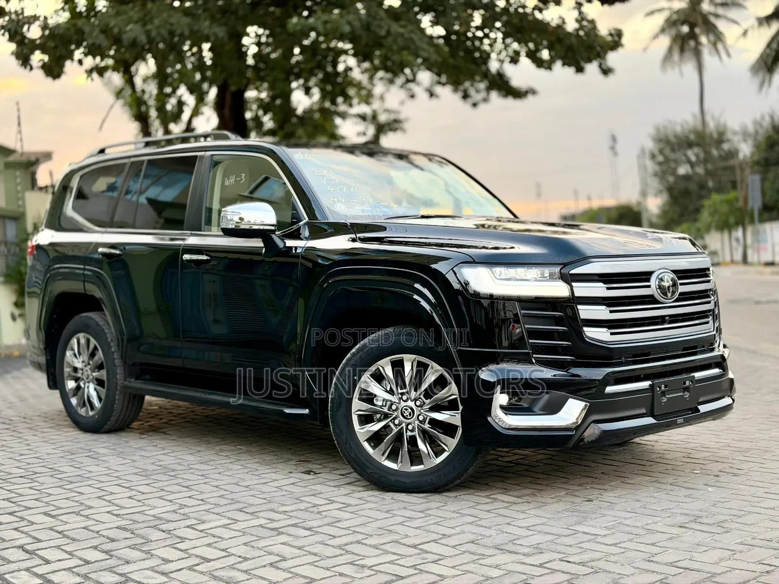Toyota Land Cruiser 2025 Black