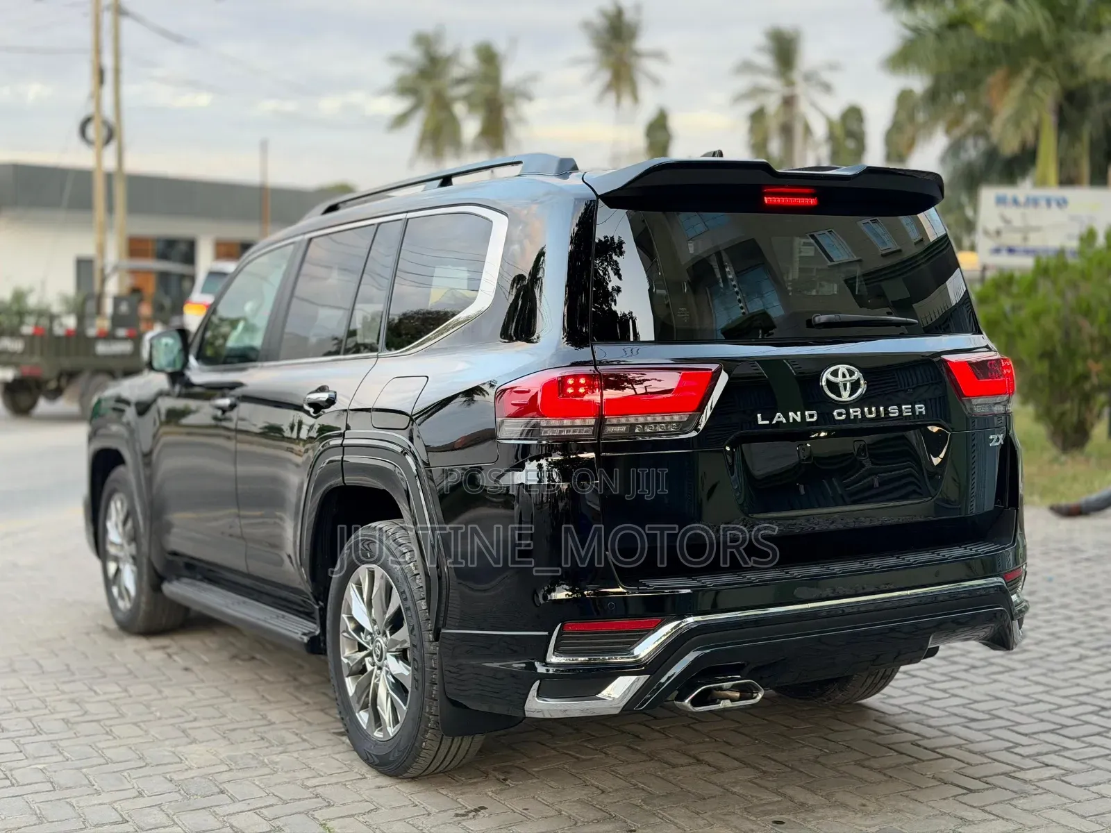 Toyota Land Cruiser 2025 Black