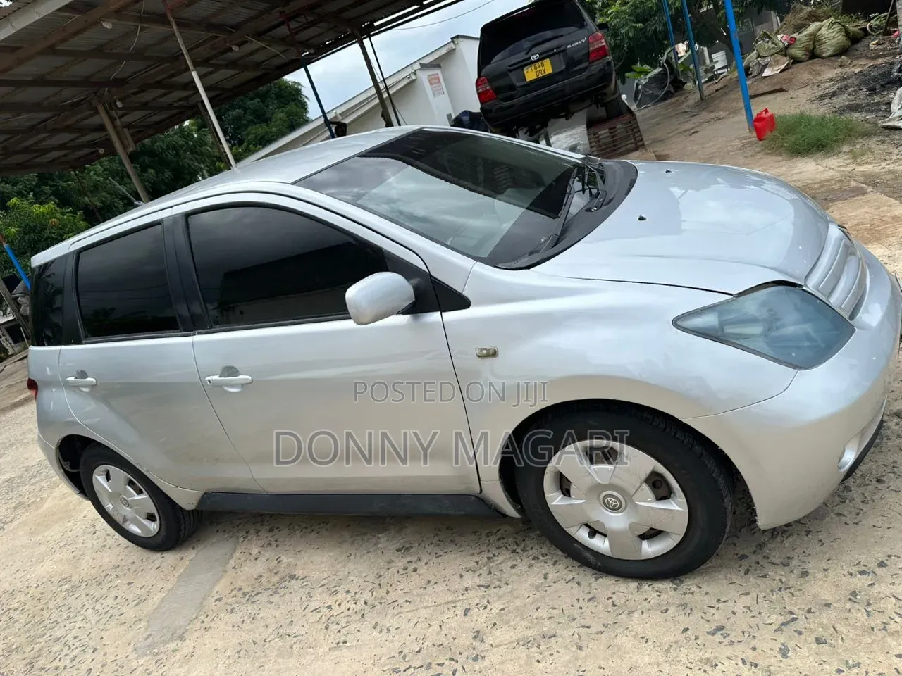 Toyota IST 2005 Silver