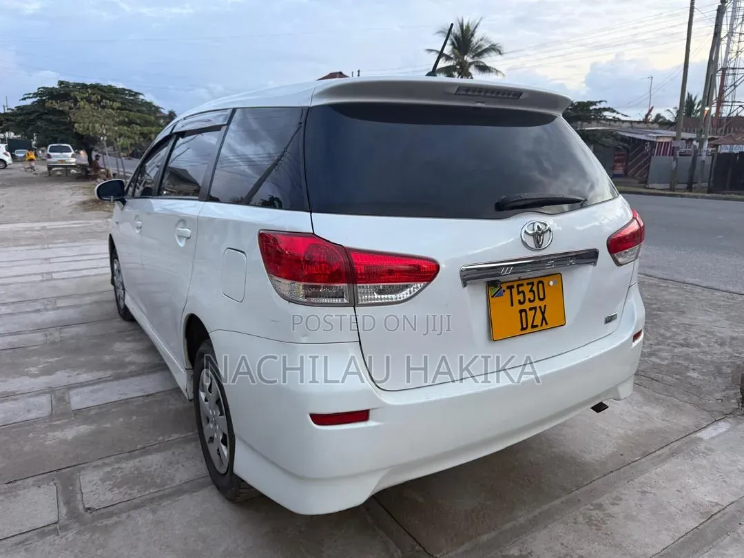 Toyota Wish 2011 White