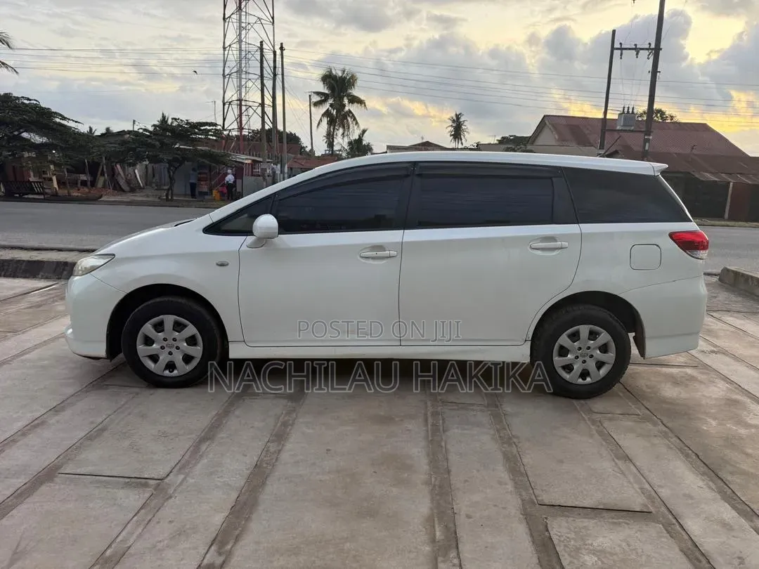 Toyota Wish 2011 White