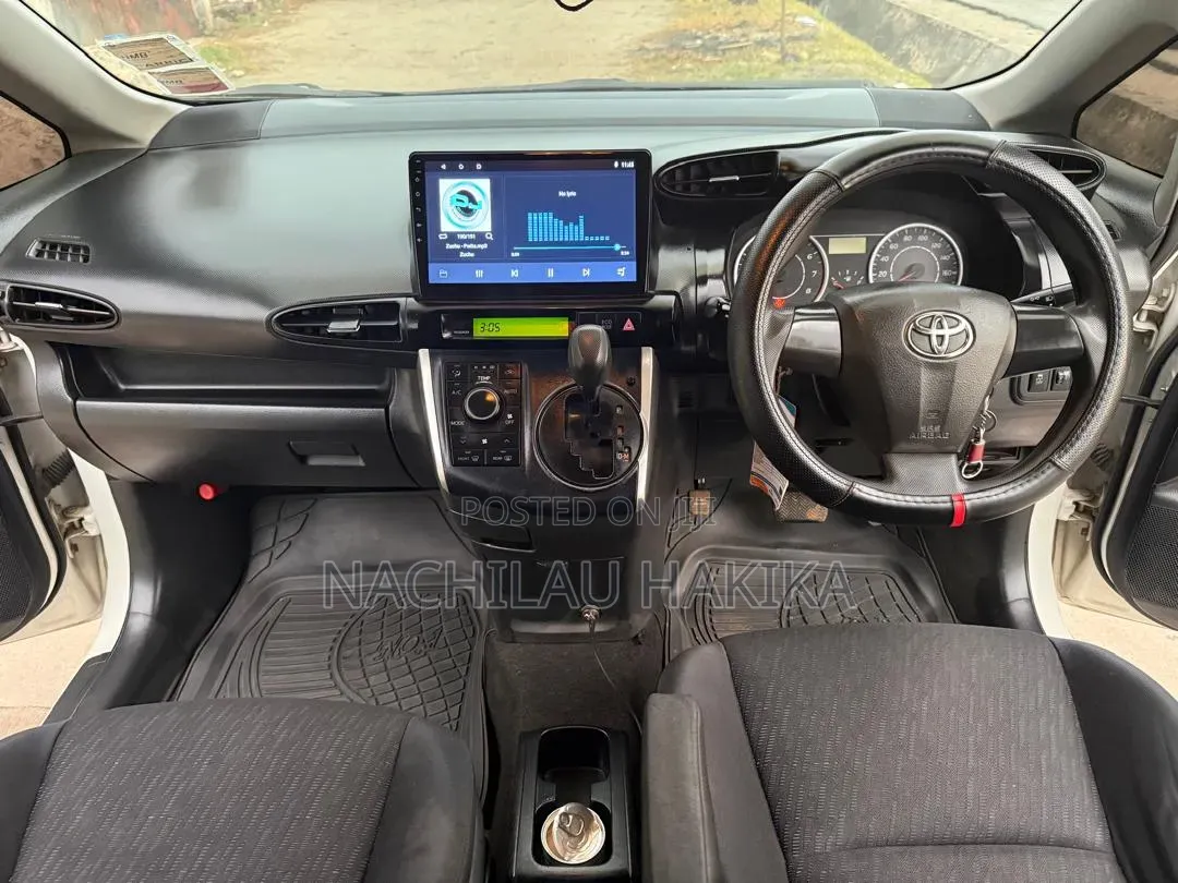 Toyota Wish 2011 White