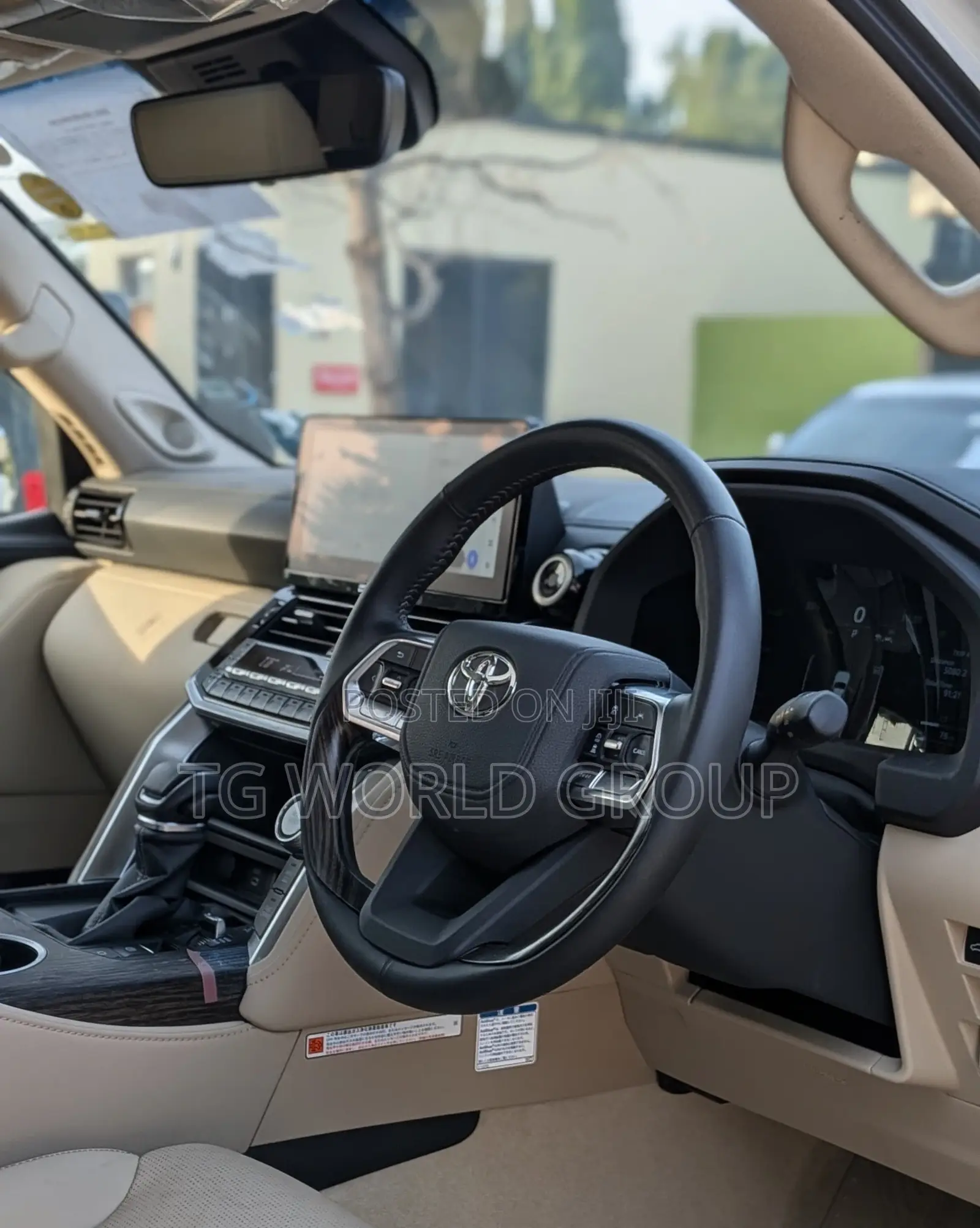 New Toyota Land Cruiser LC300 2025 White