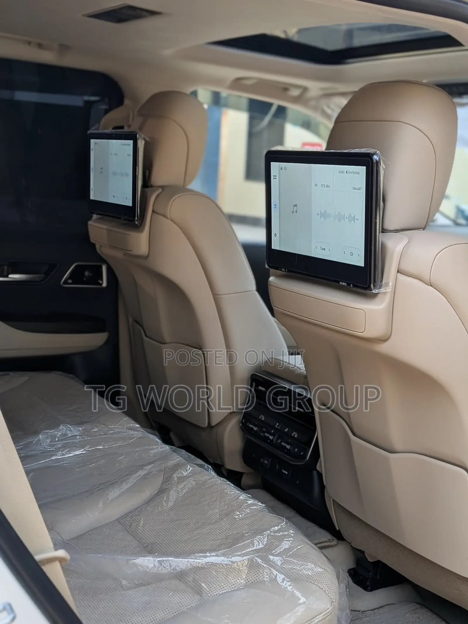 New Toyota Land Cruiser LC300 2025 White