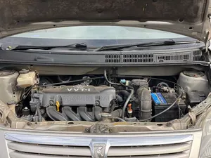 Toyota Raum 2005 Silver