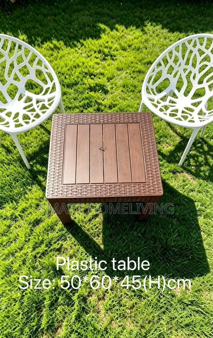 Plastic Outdoor Coffee/Side Table