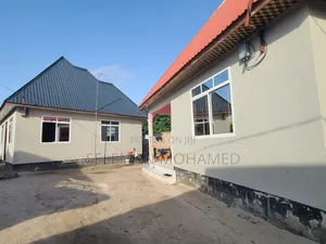 Furnished 9bdrm House in Biriani Real Estate, Chamazi for sale