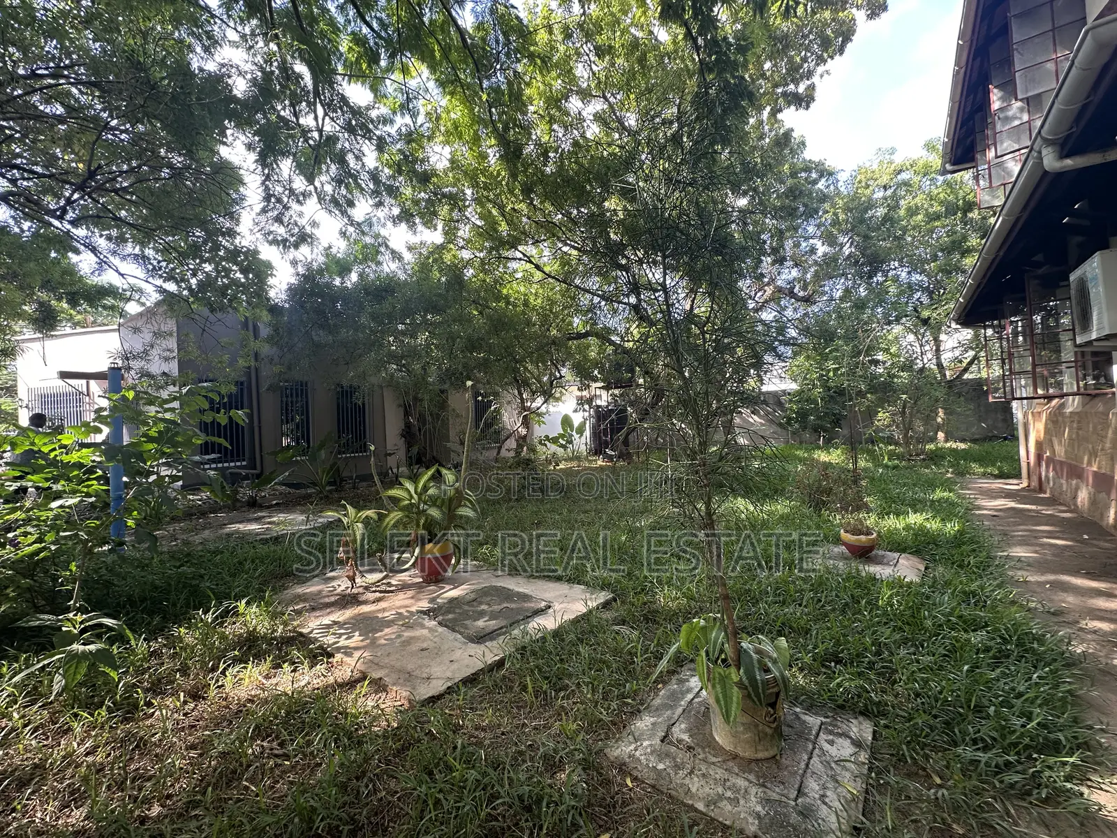 2bdrm House in Oyster Bay for rent