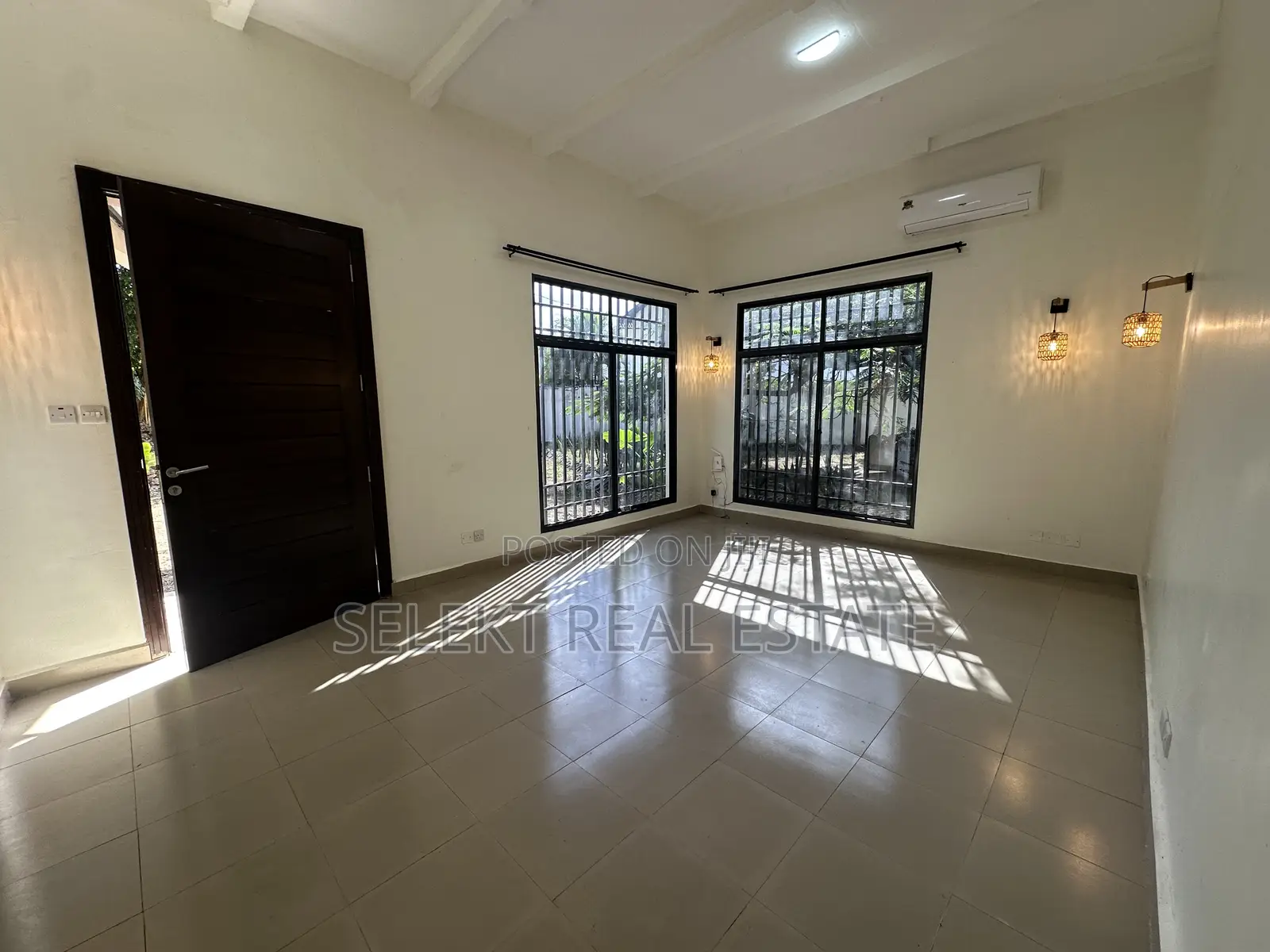 2bdrm House in Oyster Bay for rent