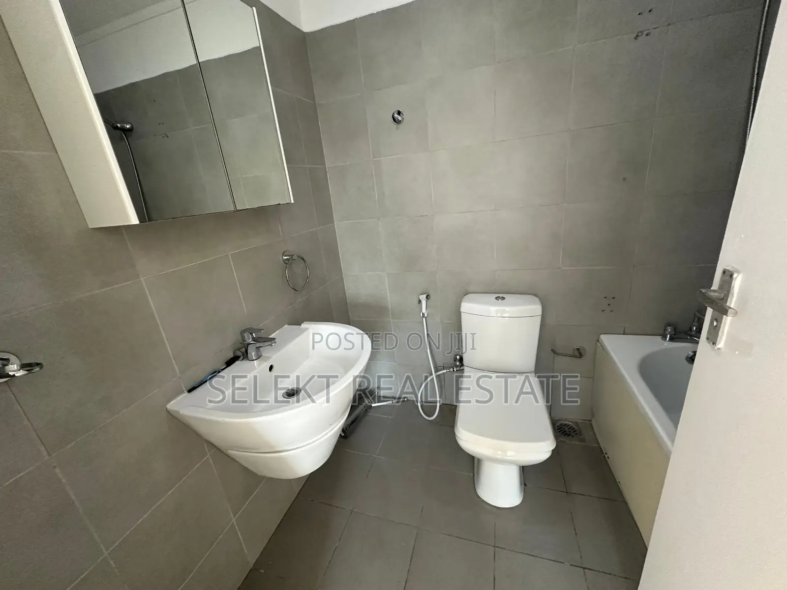 Furnished 2bdrm Apartment in Masaki for rent