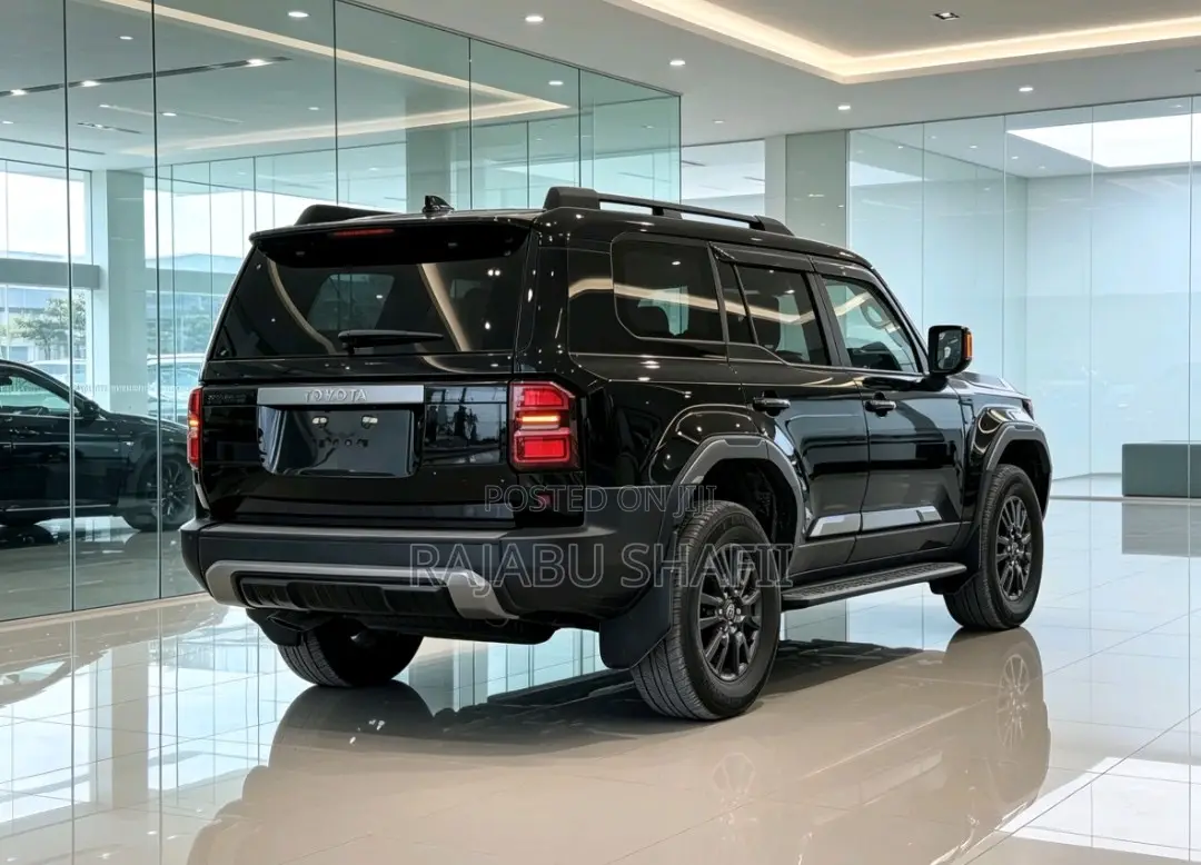 Toyota Land Cruiser Prado 2.8 2025 Black
