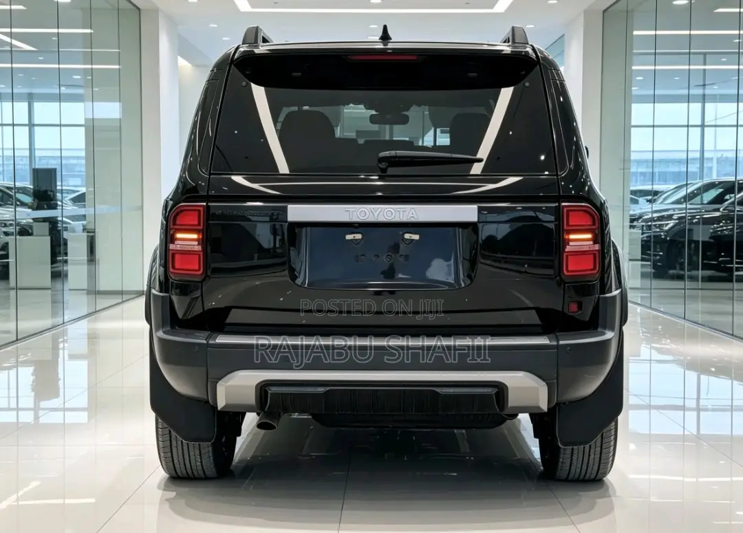 Toyota Land Cruiser Prado 2.8 2025 Black