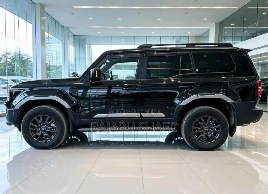 Toyota Land Cruiser Prado 2.8 2025 Black