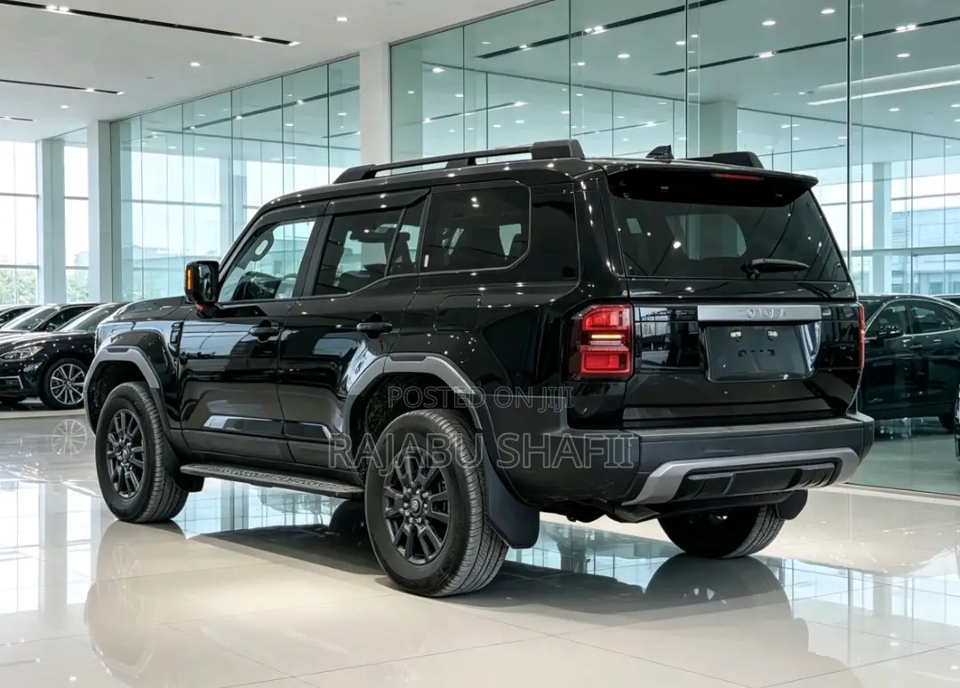 Toyota Land Cruiser Prado 2.8 2025 Black