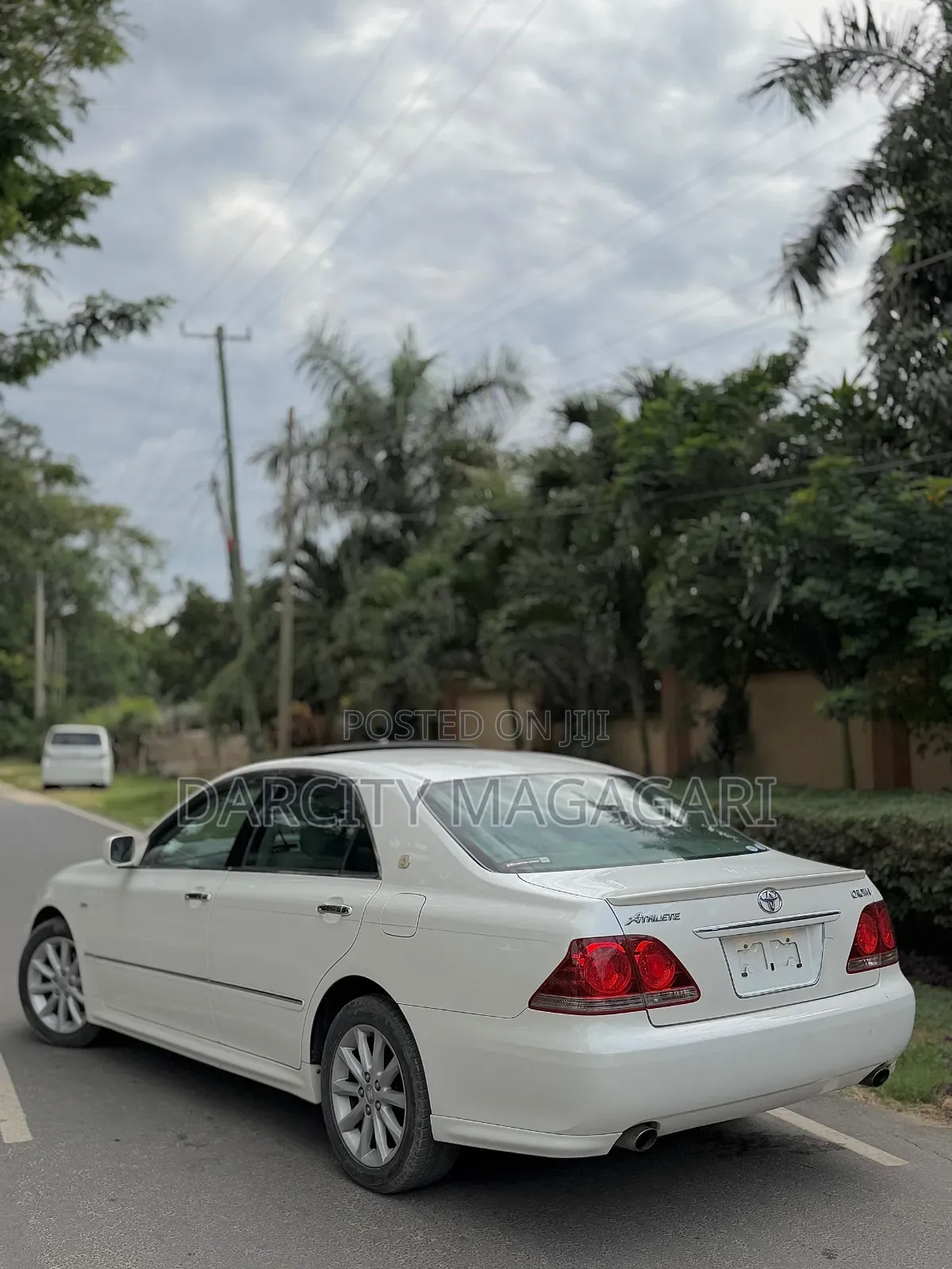 Toyota Crown 2007 White
