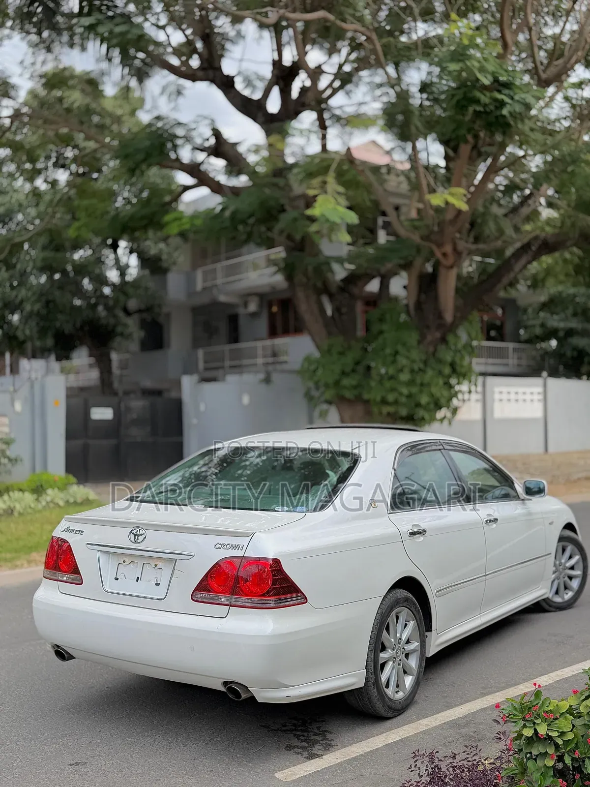 Toyota Crown 2007 White