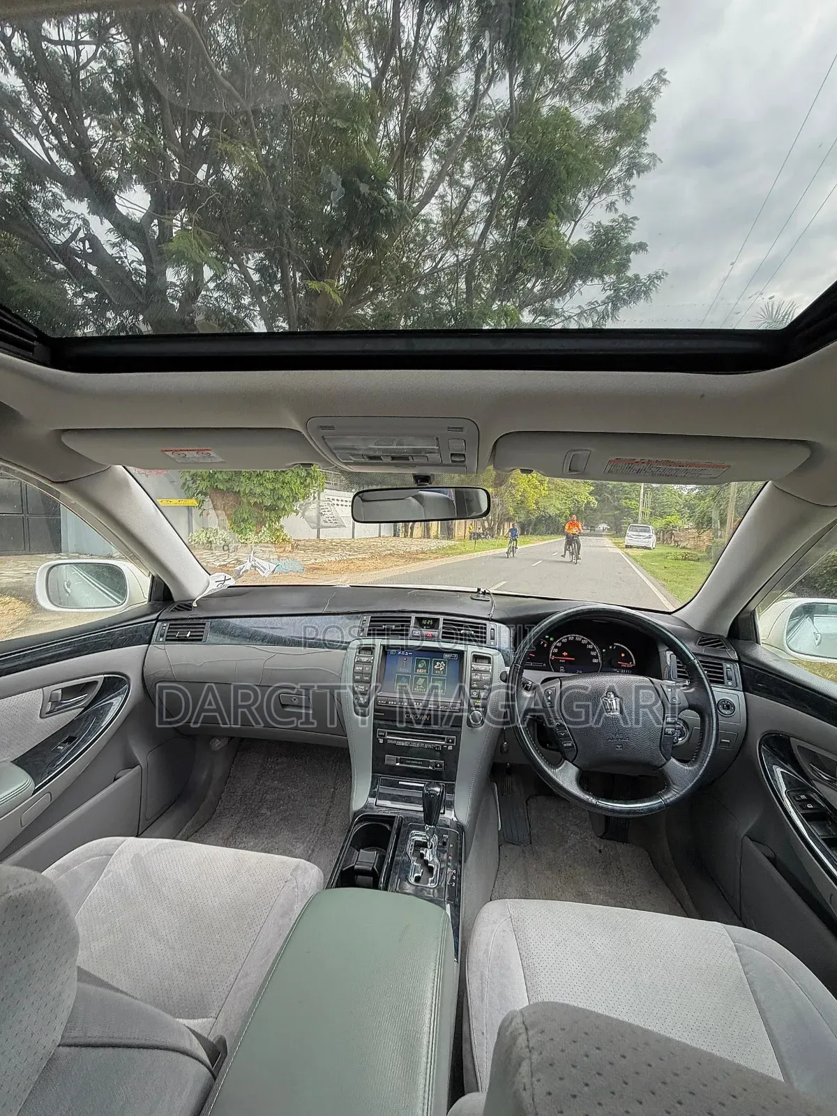 Toyota Crown 2007 White