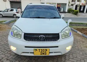 Toyota RAV4 1.8 2005 White