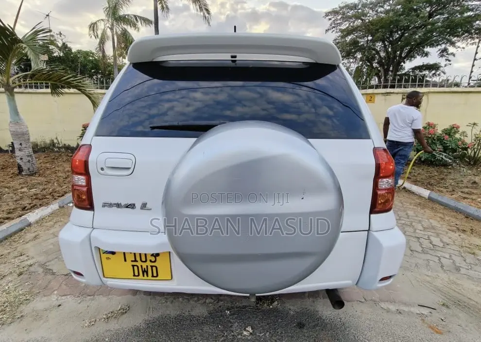 Toyota RAV4 1.8 2005 White