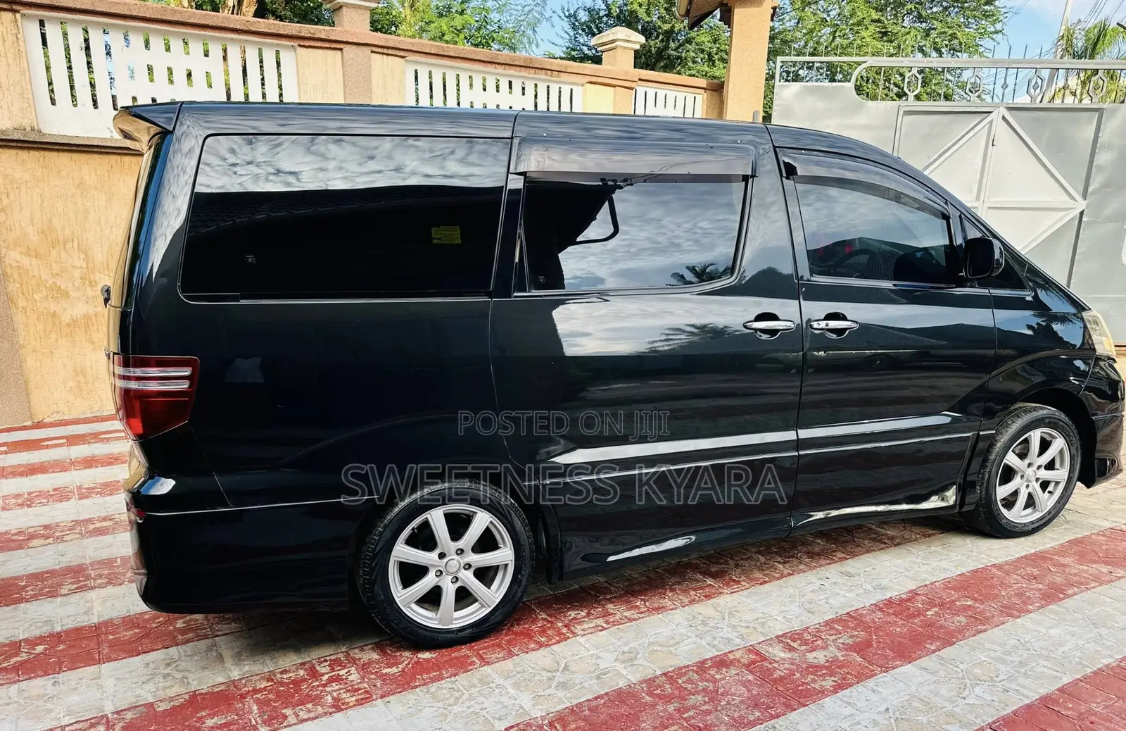 Toyota Alphard 2007 Black