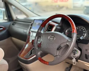 Toyota Alphard 2006 Silver