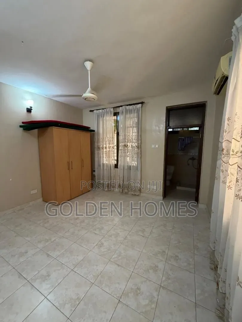 5bdrm Apartment in Msasani for rent