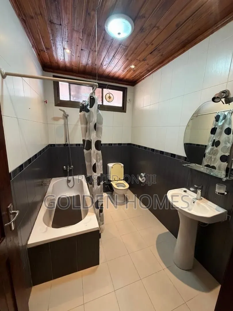 5bdrm Apartment in Msasani for rent