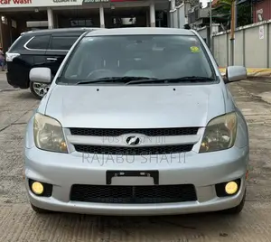 Toyota IST 2006 Silver