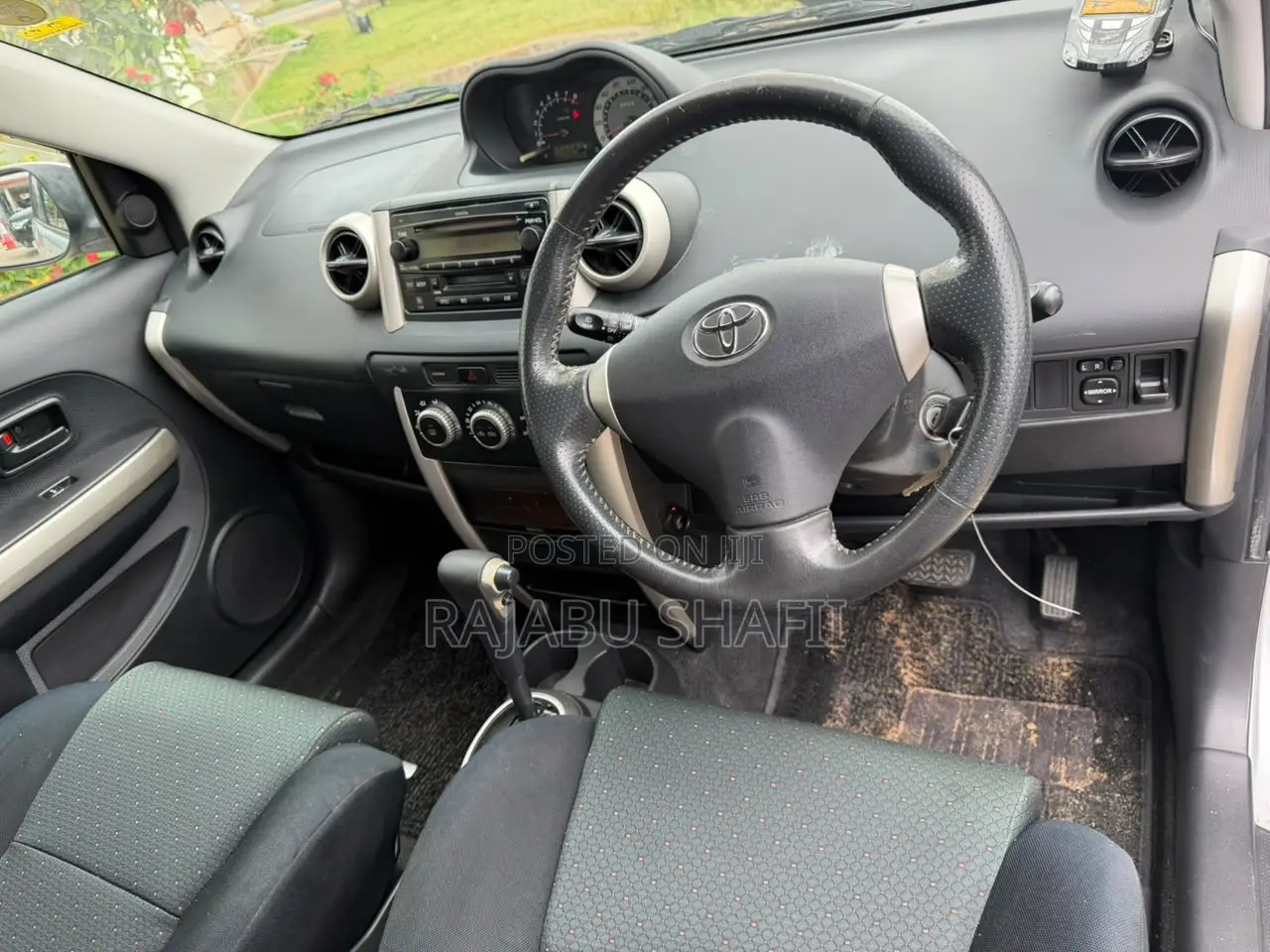 Toyota IST 2006 Silver