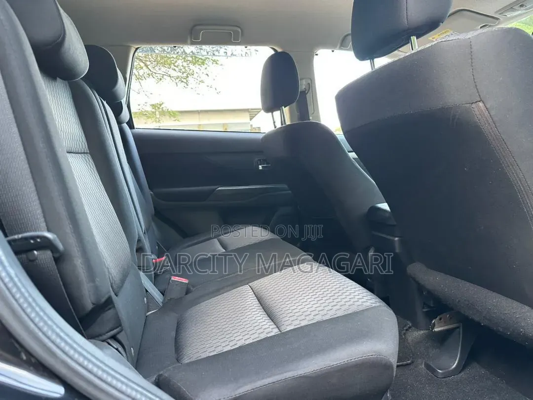 Mitsubishi Outlander 2014 Black
