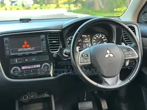 Mitsubishi Outlander 2014 Black