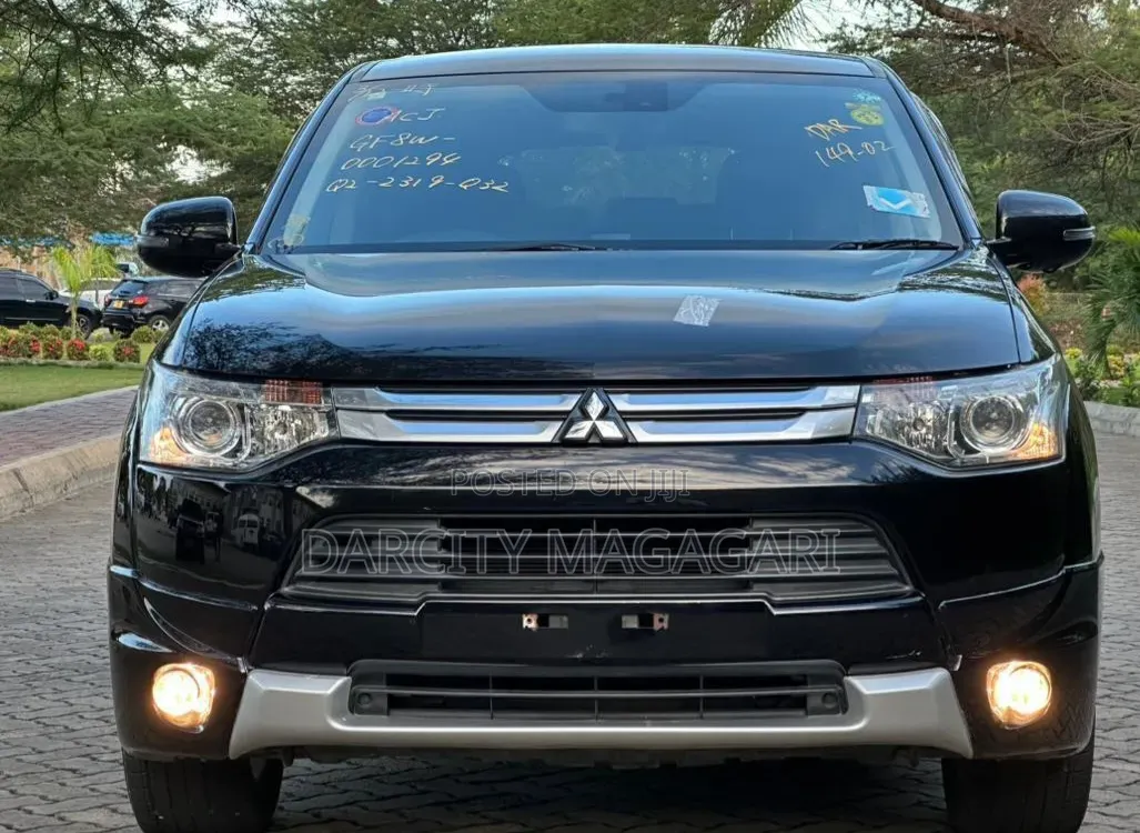 Mitsubishi Outlander 2014 Black