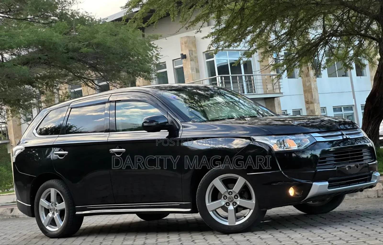 Mitsubishi Outlander 2014 Black