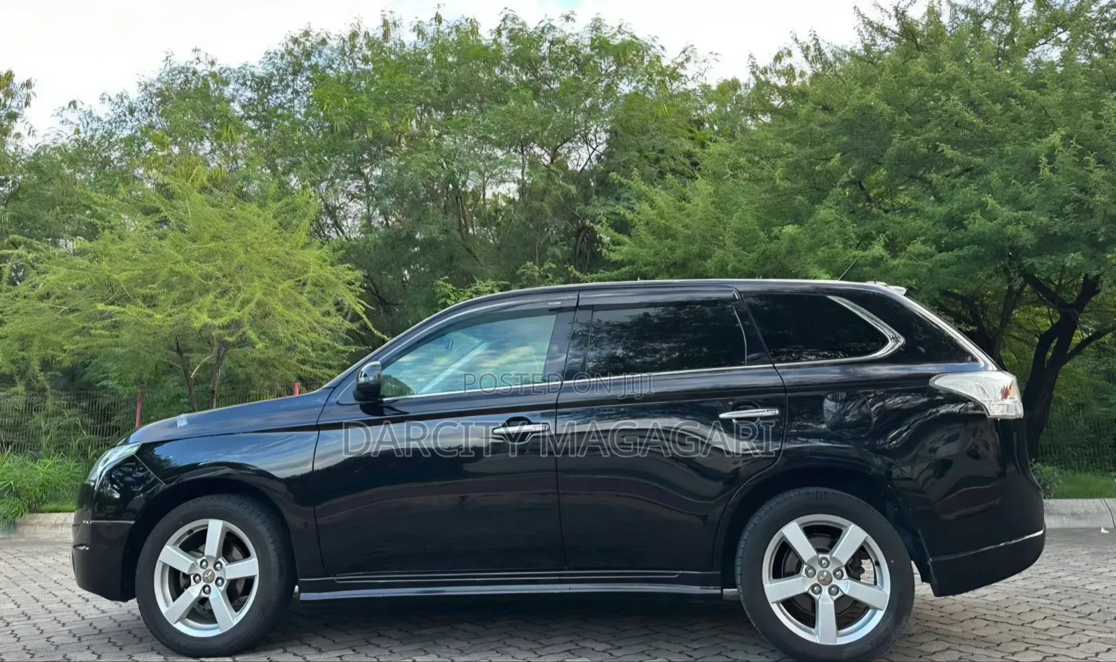 Mitsubishi Outlander 2014 Black