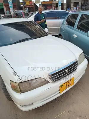 Toyota Cresta 2003 White