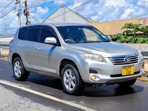 Toyota Vanguard 2008 Ivory