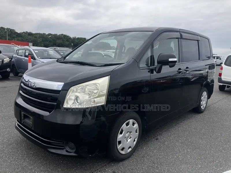 Toyota Noah 2009 Black