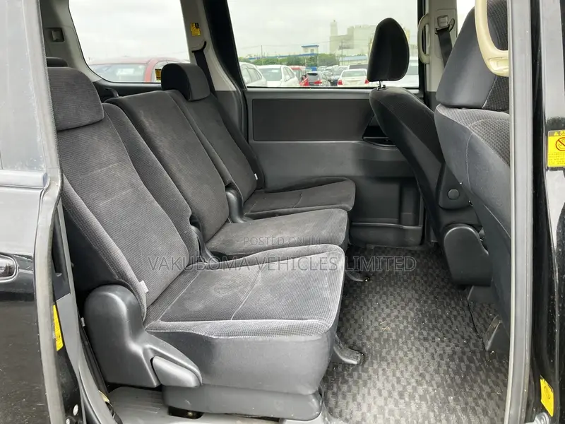 Toyota Noah 2009 Black