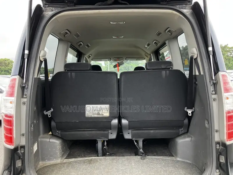 Toyota Noah 2009 Black